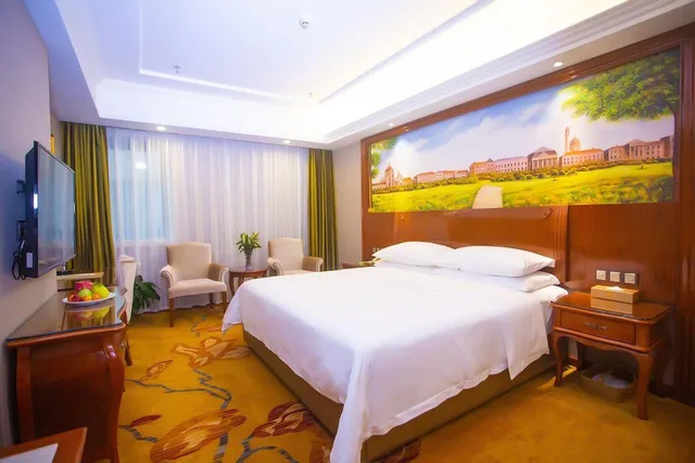 غرفة سوبيريور بسرير كوين، Vienna Hotel (Longmen) 1/1