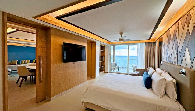 2 Bedrooms, Sky, Diamond Club, Chairman, Luxury, Suite, Ocean Front، Royalton Splash Riviera Cancun, An Autograph Collection All-Inclusive Resort 2/2