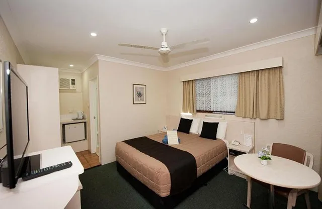 غرفة قياسية، Sapphire City Motor Inn Inverell 1/2