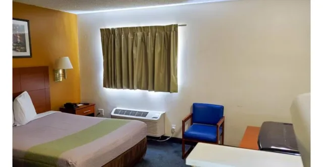 غرفة بسرير كوين للمدخنين، Studio 6 Extended Stay - Richmond, VA - I-64 West 2/4