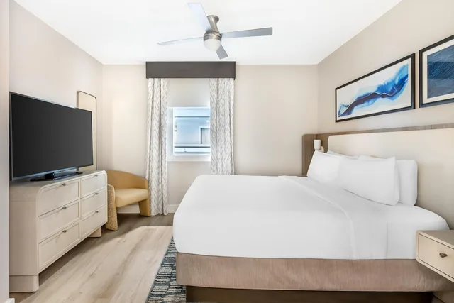 جناح بسرير كينج مع أريكة لذوي الإعاقة، Hilton Grand Vacations Club Ocean 22 Myrtle Beach 2/7