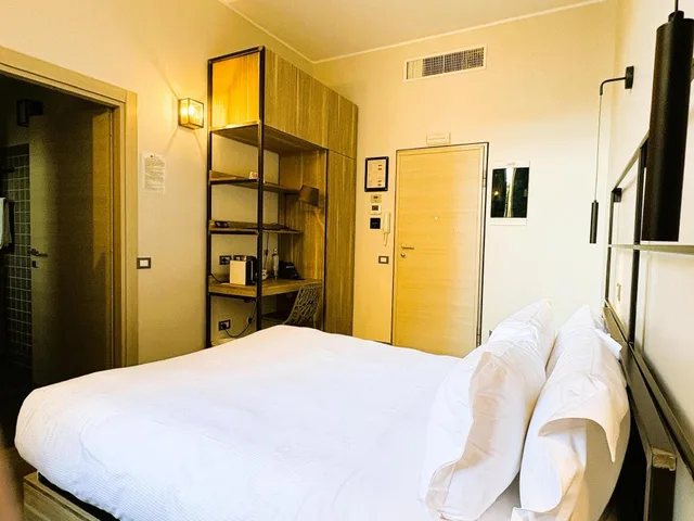 Smart, Double Bed، Versoverde Alzaia Naviglio Grande 2/7