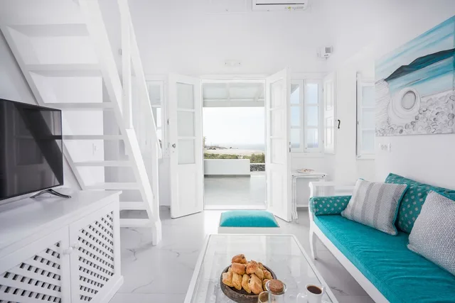 3 Bedrooms, Villa, 3 Queen Beds, Sunset and Sea View, Private Pool, Hot Tub، Oia Sunset Villas 7/10