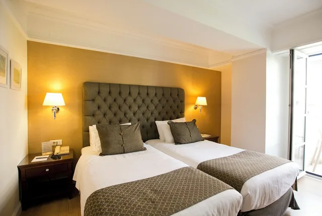 غرفة قياسية بسرير كوين، Hera Hotel 2/3