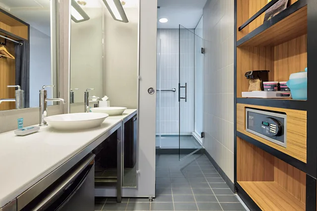Aloft, 2 Queen Beds، Aloft Dallas Downtown 2/3