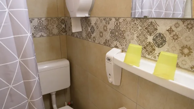 غرفة بسريرين منفصلين، Attila Hotel 6/6