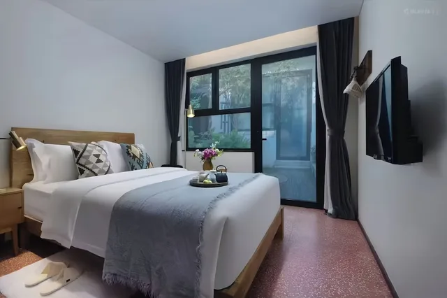 غرفة قياسية بسرير مزدوج، Peking Yard Youth Hostel 1/5