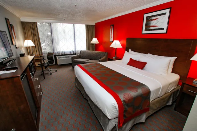 جناح استوديو تنفيذي بسرير كينج، Clarion Hotel & Conference Center Lewiston 1/3