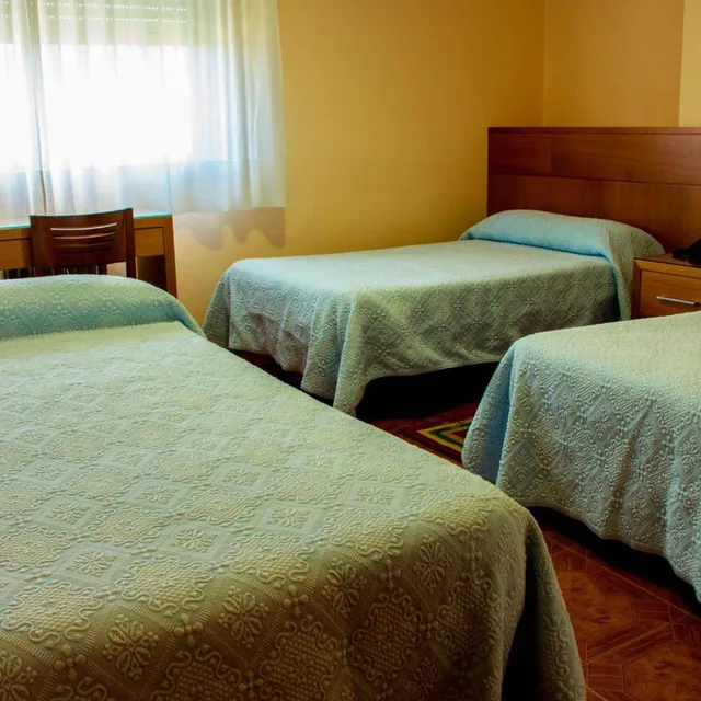 غرفة ثلاثية، Hotel Mabu 7/10