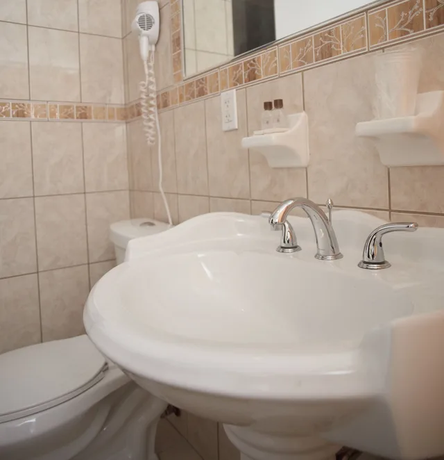 غرفة قياسية بسرير كينج، Hotel St James 7/9