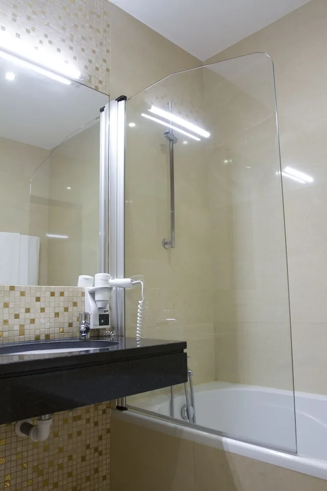 غرفة مفردة بسريرين منفصلين، HOTEL AGUIAR DA PENA 4/6