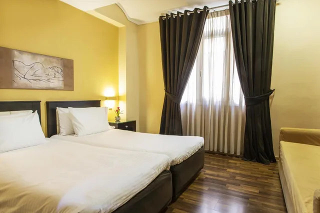 غرفة ثلاثية بسريرين منفصلين مع أريكة، Egnatia Hotel 3/10