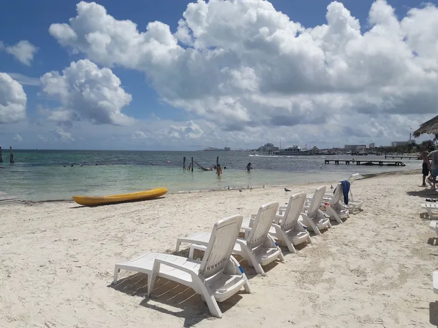 Imperial Las Perlas, Cancun 41/66