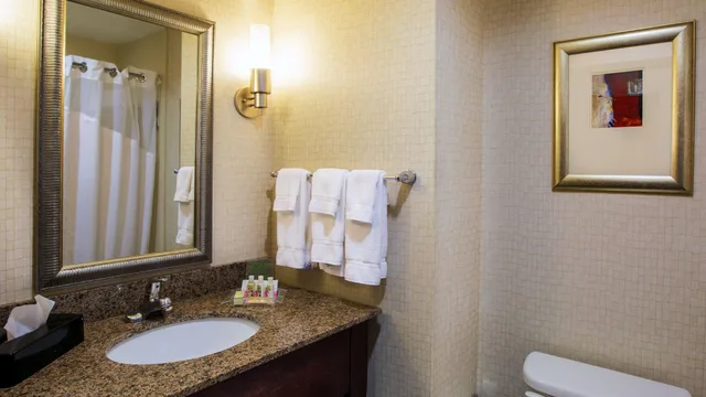 Premium, Multiple Beds, Holiday Inn Oklahoma City Airport 2/3