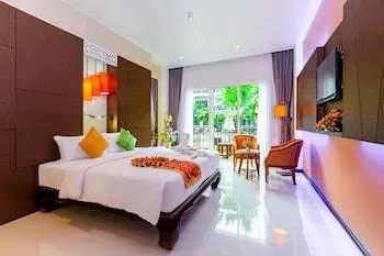 غرفة غراند بسرير كينج بإطلالة على المسبح، Nipa Resort 1/1