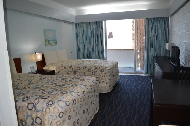 Standard, Double Bed, Kitchenette, South Wing، Padre South Hotel On The Beach 2/5