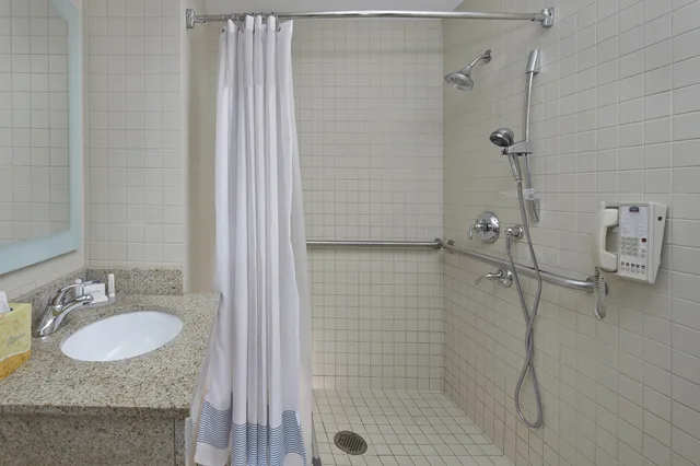 استوديو بسرير كينج مع أريكة، Towneplace Suites By Marriott Albany Downtown Medical Center 4/5