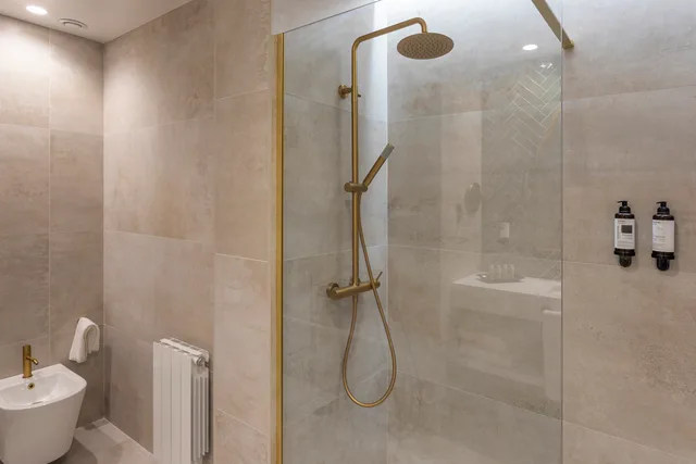 جناح جونيور، Vincci Albayzin Hotel 8/8