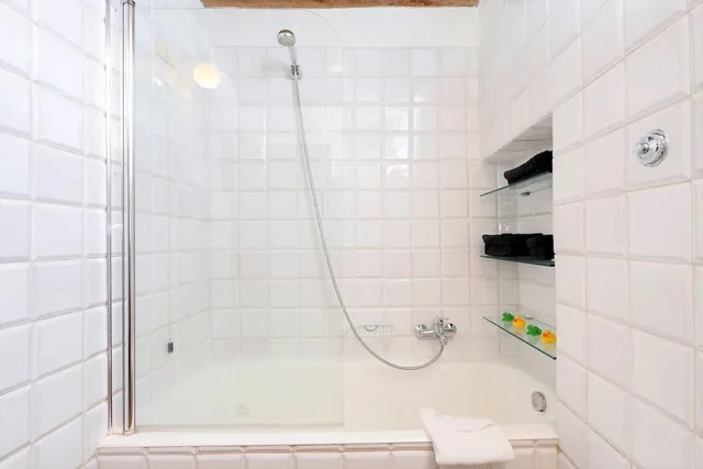 2 Bedrooms, Apartment, 2 Queen Beds, Sofa, San Callisto - WR Apartments 7/7