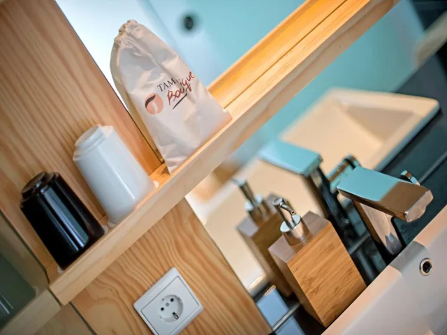 Superior, Queen Bed, Tama Boutique Hotel 8/8