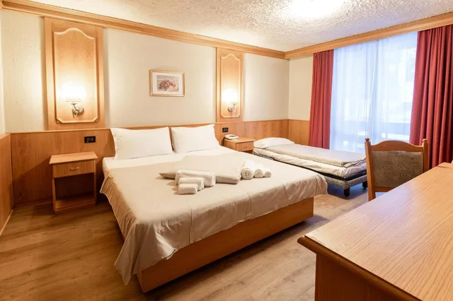 غرفة كلاسيكية ثلاثية، Hotel Intermonti 5/10