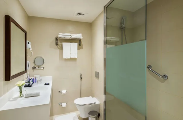 Deluxe, Twin Beds, Smoking, Best Western Plus Al Qurayyat City Center 3/3