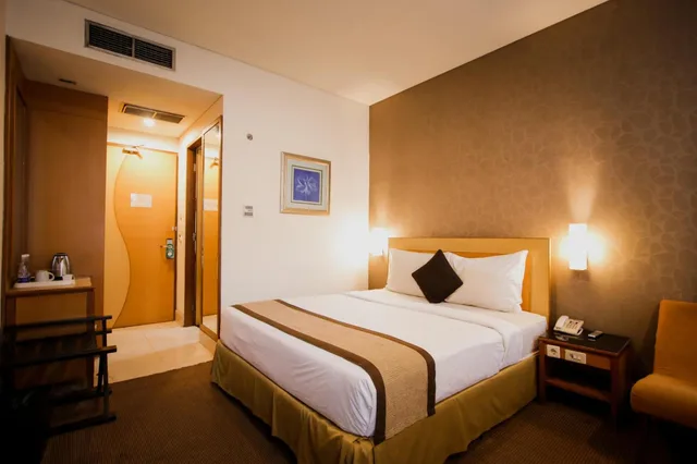 غرفة سوبيريور بسرير كوين، Serela Riau Hotel Bandung 2/4