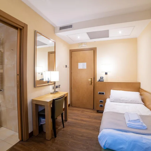 غرفة مفردة، Tiffany Hotel Milano 2/9