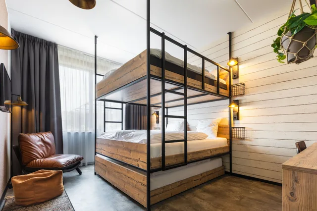 غرفة عائلية بسريرين منفصلين وسرير بطابقين، Guesthouse Hotel Kaatsheuvel 1/1