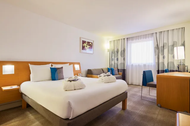 غرفة سوبيريور مفردة بسرير كوين مع أريكة، Novotel Paris 13 Porte d Italie 3/10
