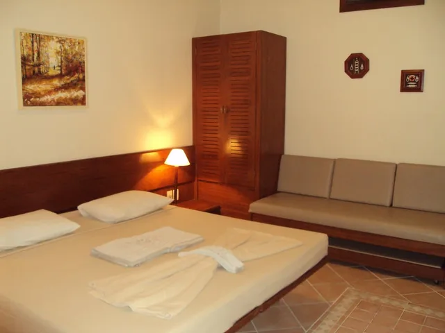 جناح بسرير مزدوج بإطلالة على الحديقة مع أريكة، Barlavento Suites 2/6