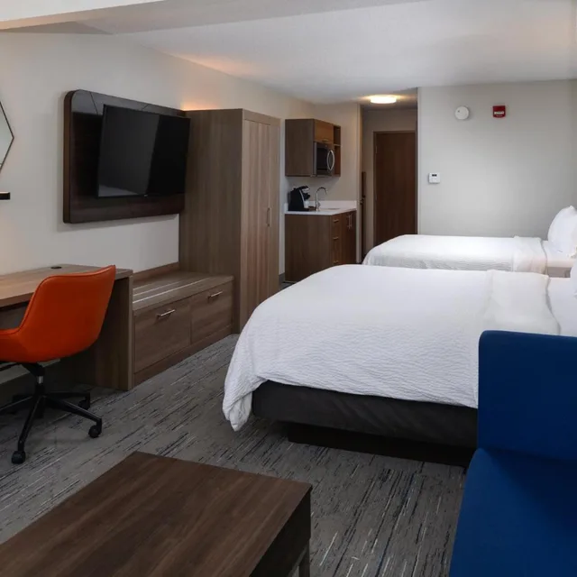 جناح بسريرين كوين مع أريكة، Holiday Inn Express Hotel And Suites Marysville 9/10
