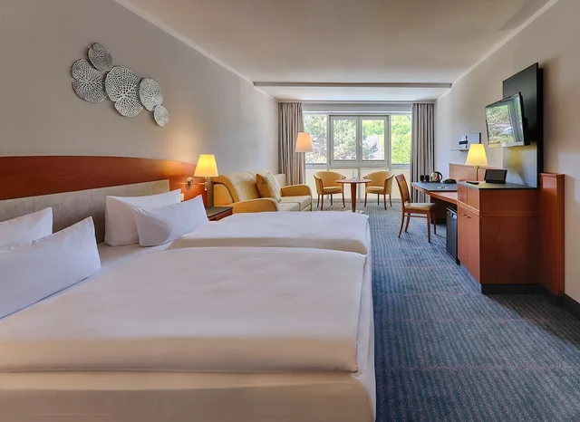 Superior, King Bed, Dorint Seehotel Binz-Therme Binz / Rugen 2/5