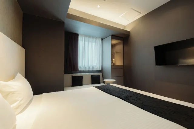 غرفة تنفيذية بسرير كوين مع دخول صالة النادي، Hotel Aqua Citta Naha by WBF 3/9