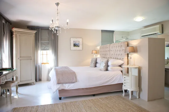 كوخ عائلي بسريرين كينج بإطلالة على الجبل بـ3 غرف نوم، Zorgvliet Country Lodge 2/3