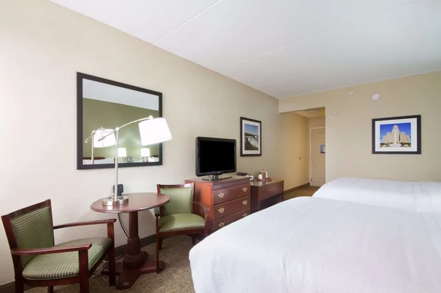 غرفة قياسية بسريرين كوين، Hampton Inn Buffalo South I 90 1/10