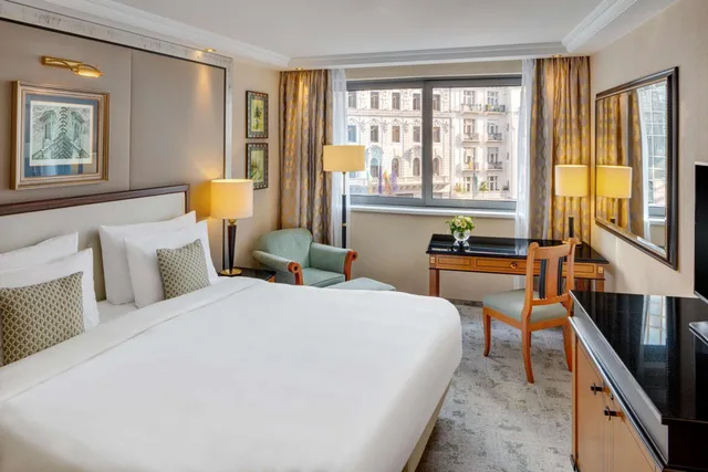 غرفة بريميوم سوبيريور، Kempinski Hotel Corvinus Budapest 2/10