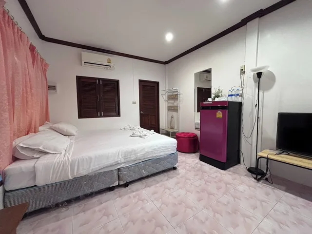 جناح عائلي بسرير كينج وسرير فردي، Aioun At Amphawa 6/10
