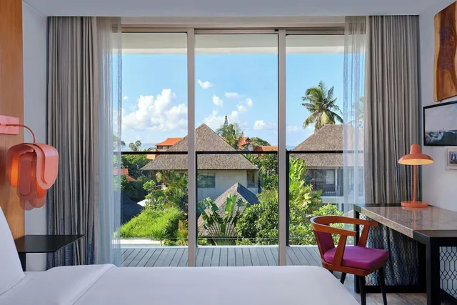 Room, King Bed, City View, Balcony, Aloft Bali Seminyak 5/6
