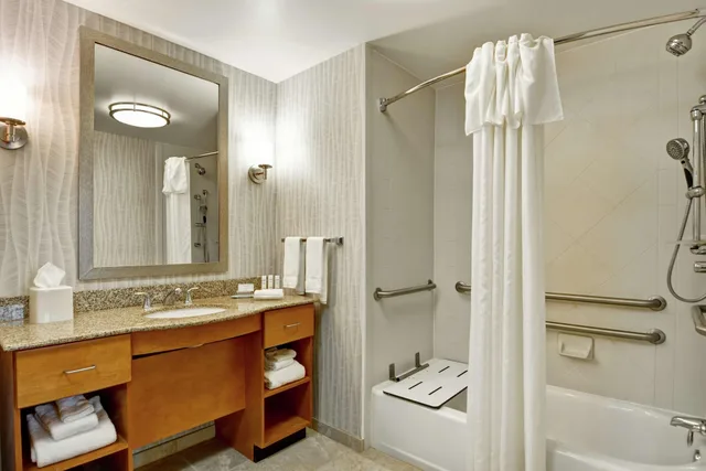 Suite, Accessible, Homewood Suites by Hilton Mobile East Bay Daphne 3/4