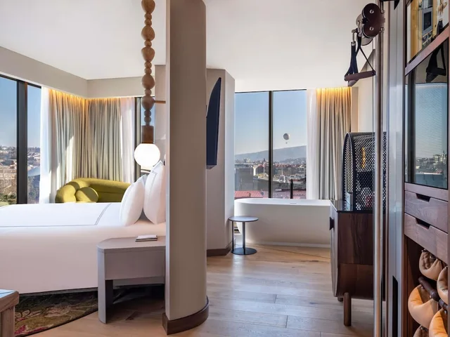 غرفة بسرير مزدوج، Swissotel Tbilisi 8/10