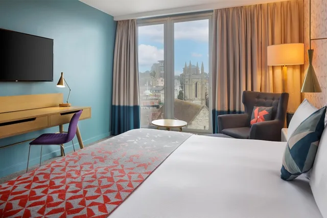 Guest Room, King Bed, Hilton Bournemouth 20/20