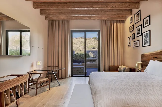 Suite, King Bed, Sun Deck, Hot Tub، Live Aqua San Miguel de Allende 2/10