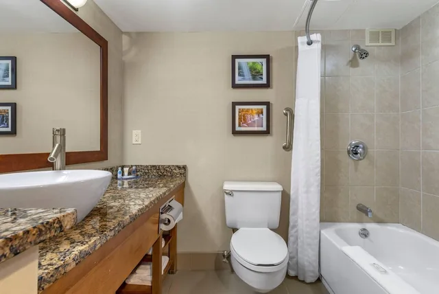 جناح بسرير كوين مع أريكة، Comfort Inn & Suites Glen Mills - West Chester 7/9