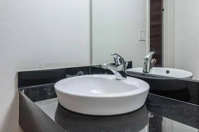 غرفة رباعية لذوي الإعاقة، Motel6 Texarkana, AR 7/8