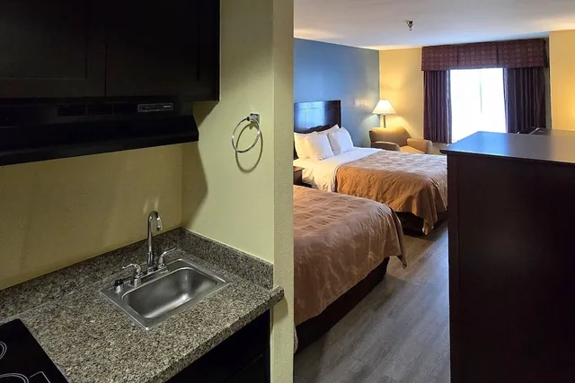 Upgrade, Efficiency, 2 Queen Beds، Quality Inn Ingleside - Corpus Christi 6/6
