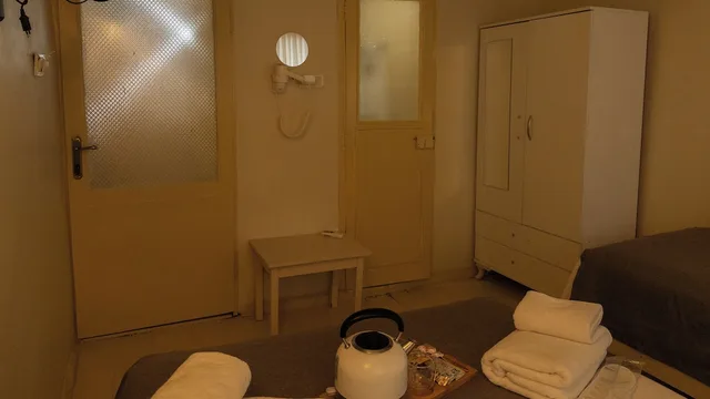 غرفة اقتصادية ثلاثية، Antikhan Butik Otel 1/3