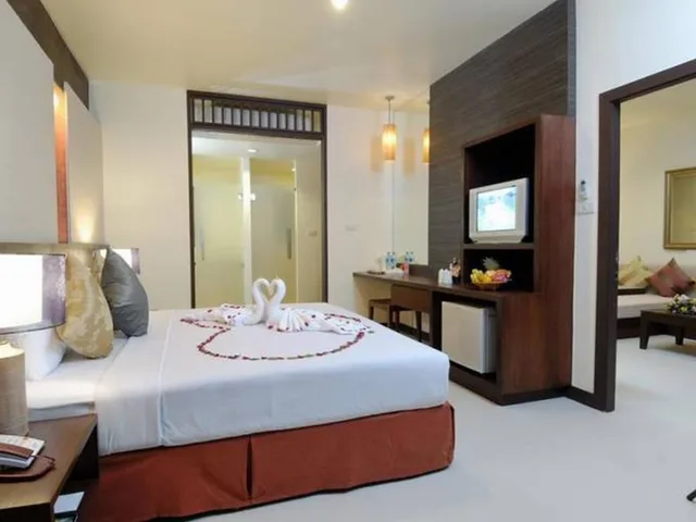 Courtyard, Studio, Double Bed، Al's Resort 4/4