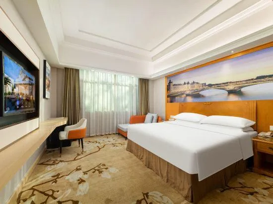 غرفة ديلوكس بسرير كوين، Vienna Hotel Guangzhou Luochongwei Passenger Station 1/1