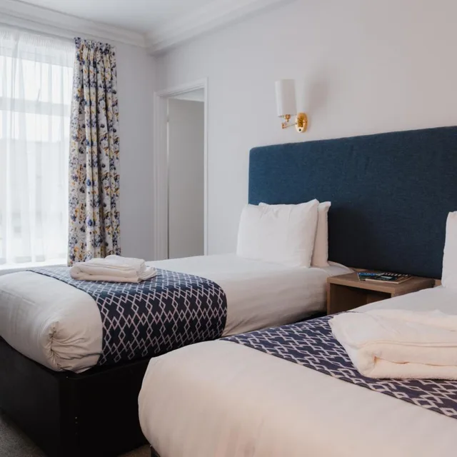 غرفة بسريرين منفصلين، Kilbirnie Hotel 4/7